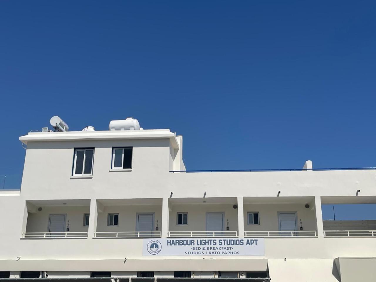 Harbour Lights Studio Apartments Paphos Exterior photo
